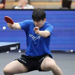 7M体育官网-《全民学乒乓横拍篇》第13.1集：反手加转弧圈球的技术特点|樊振东|拉加|拉球|下旋球|爱好者_新浪体育_新浪新闻