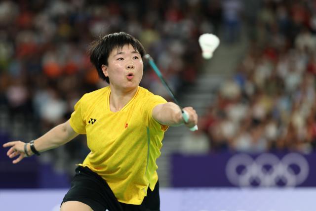 1722829406071040926.jpg 巴黎奥运会丨羽毛球——女单半决赛:马林因伤退赛+何冰娇进入决赛XxjpseC009764_20240804_MVPFN0A001.jpg